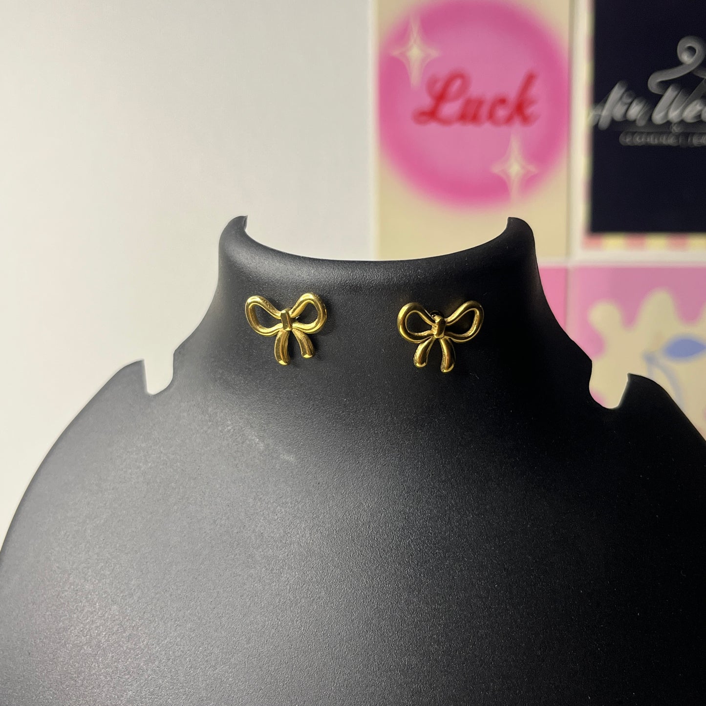Viral Anti Tarnish Bow Earrings