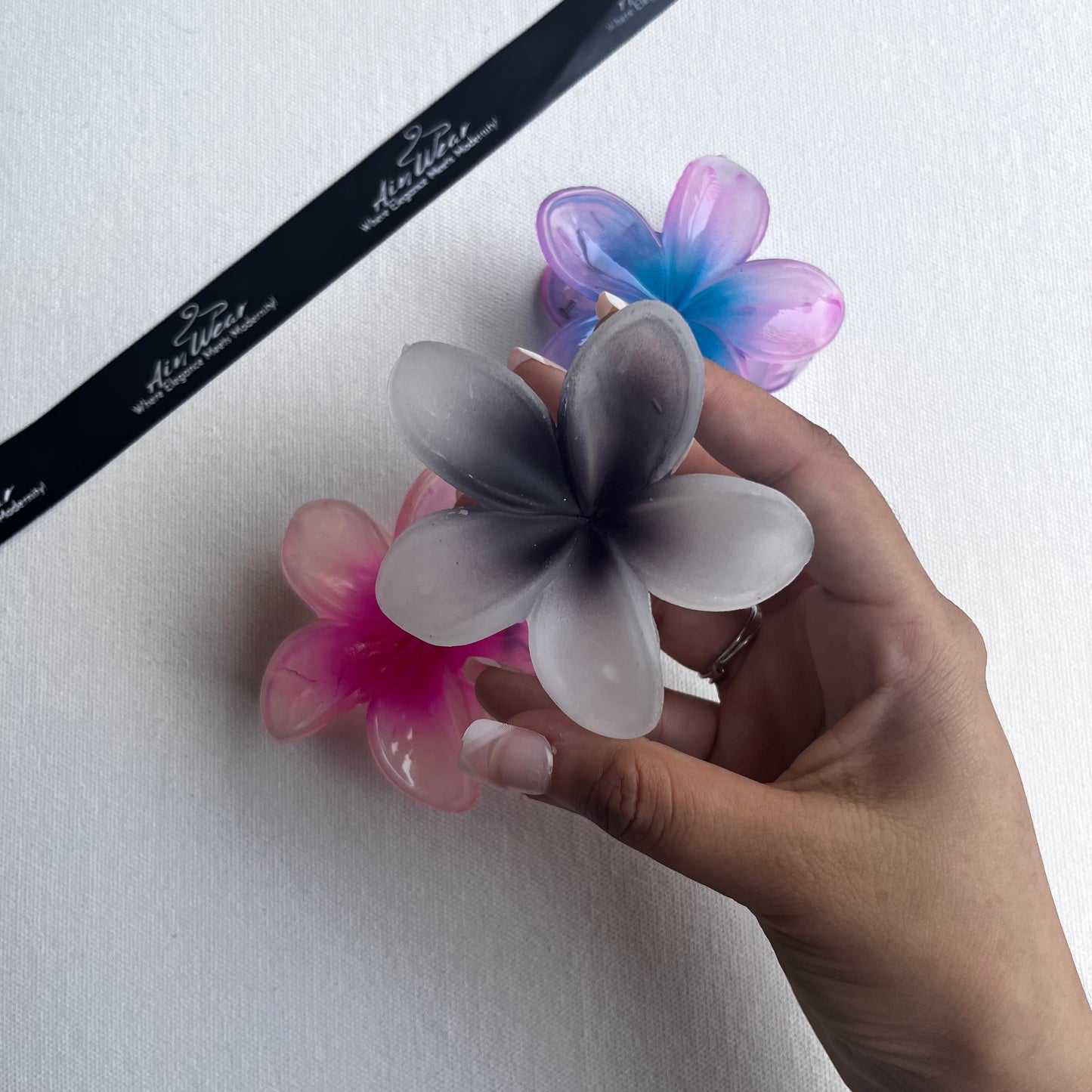 Viral Flower Hair Claw (Set Of 3)