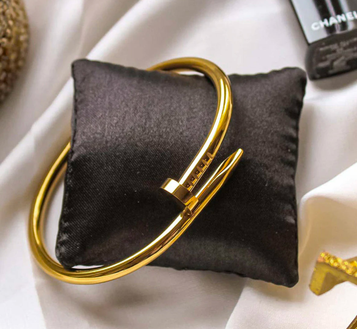 Golden Anti Tarnish Nail Bracelet