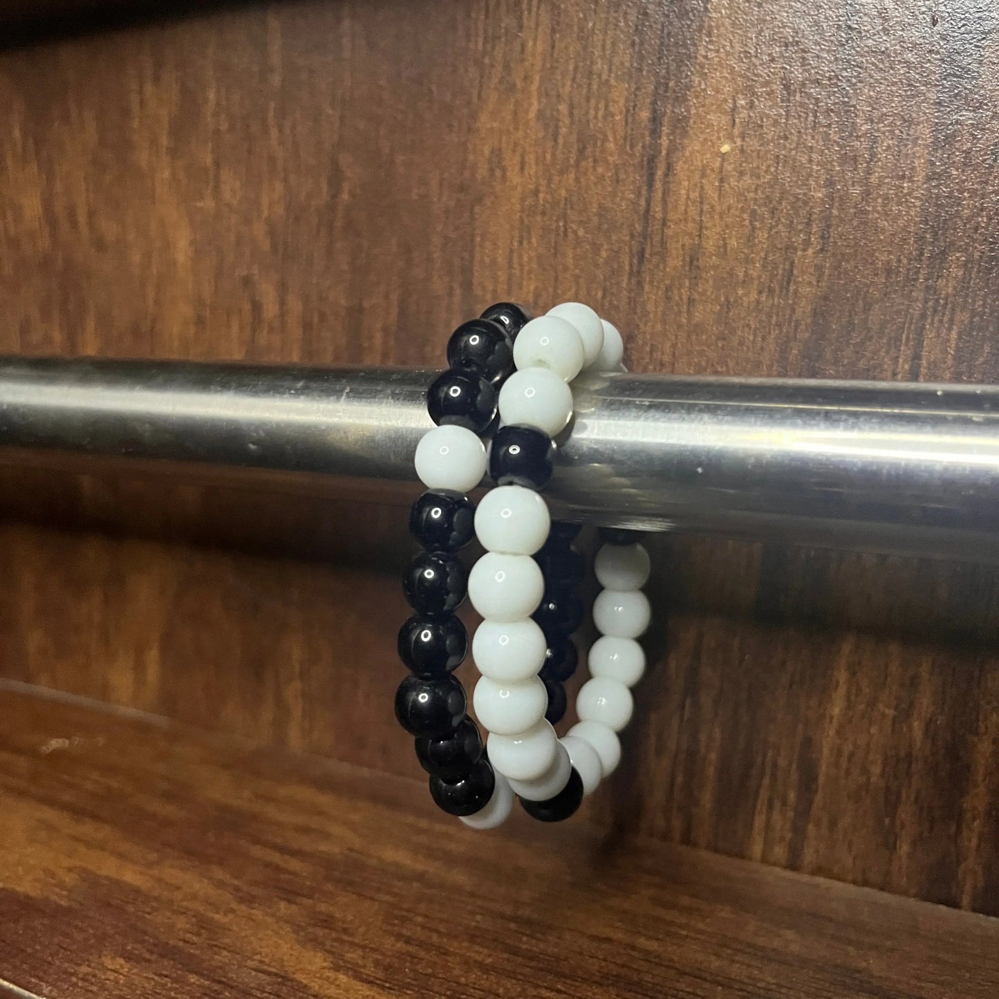 Black & White Distance Bracelets Ain Wear - Where Elegance Meets Modernity!