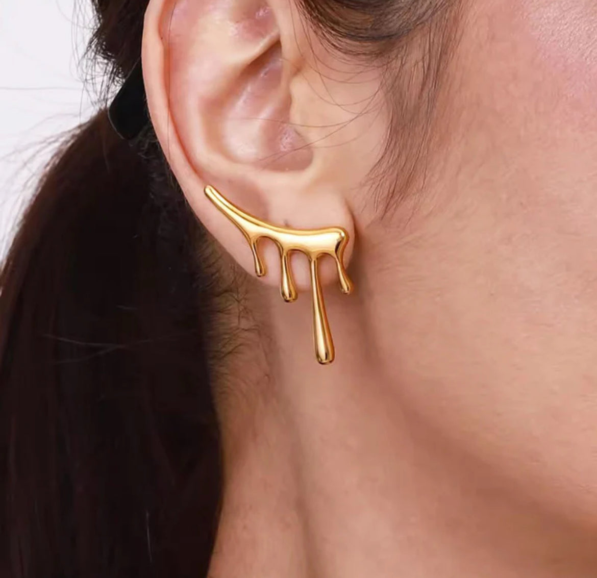 Viral Golden Anti Tarnish Water Droplet Earrings