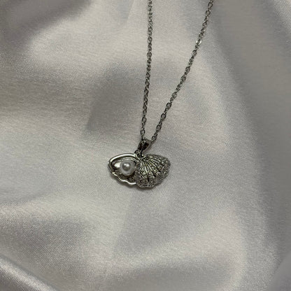 Viral Anti Tarnish Pearl Shell Necklace