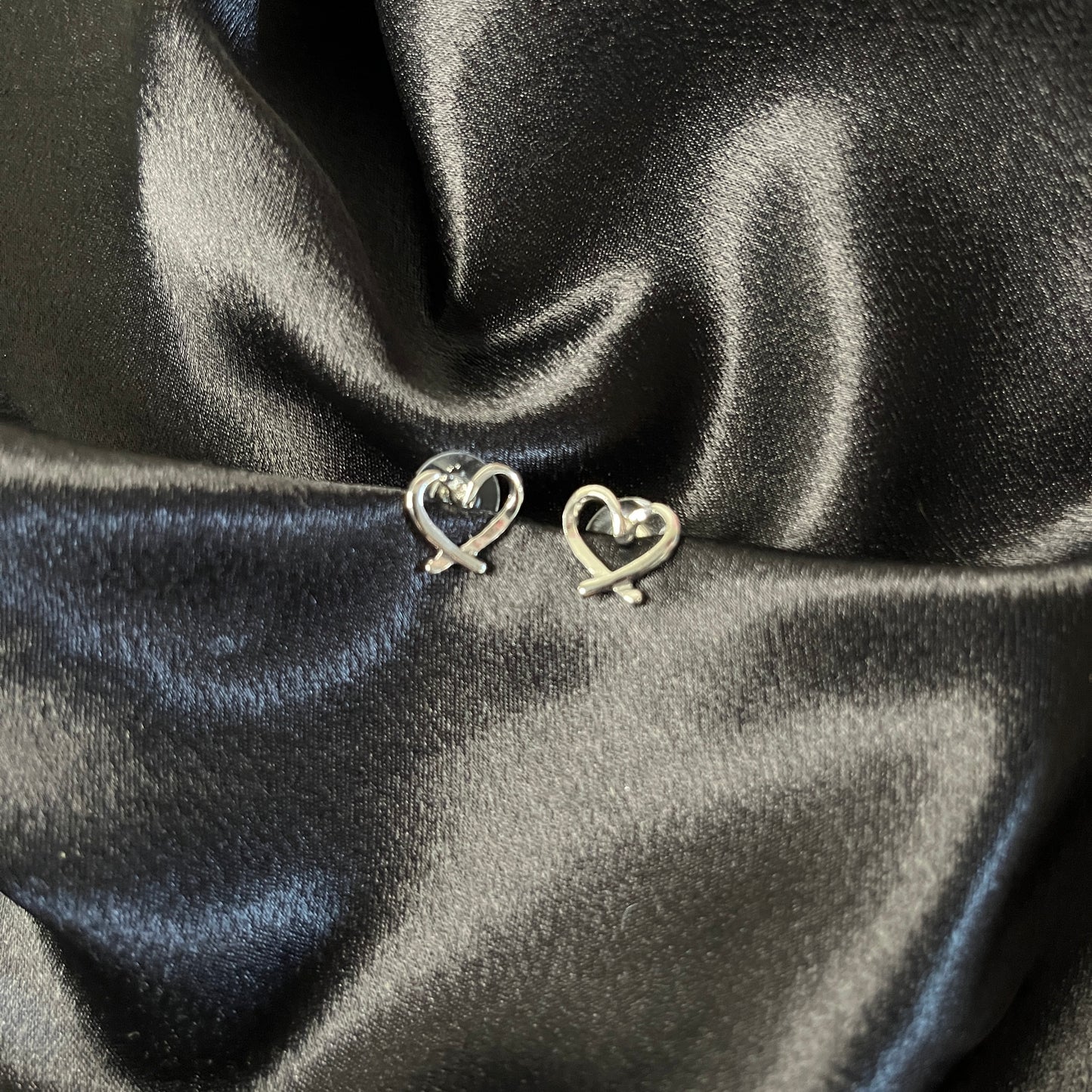 Minimal Silver Heart Earrings