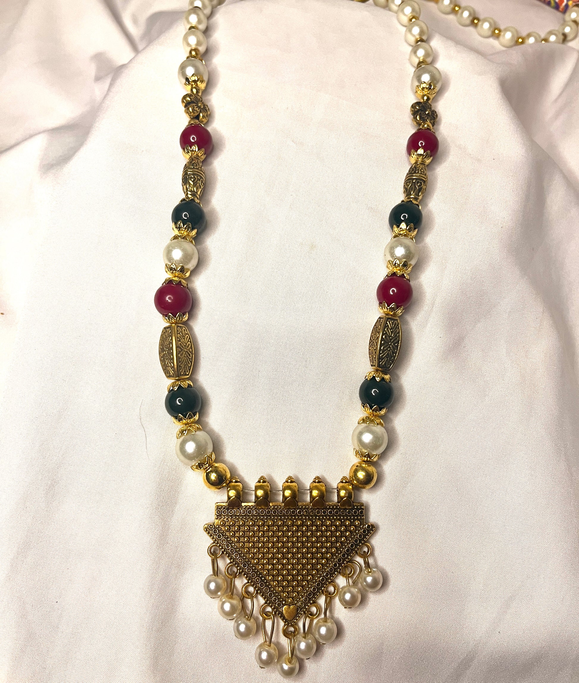 Traditional Alloy Contemprary Necklace Ain Wear - Where Elegance Meets Modernity!