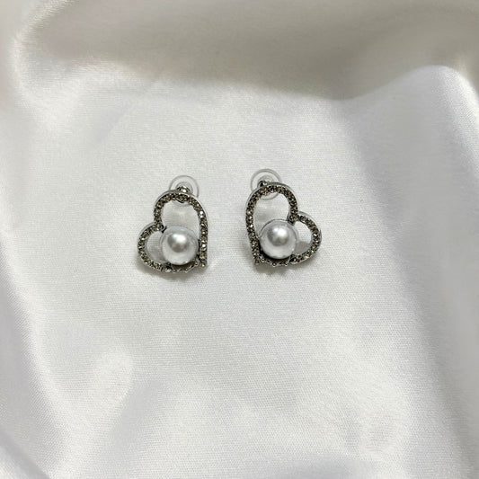 Heart Pearl Korean Earrings