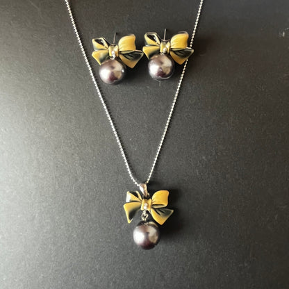 Cute Bow Pendant & Earrings Set