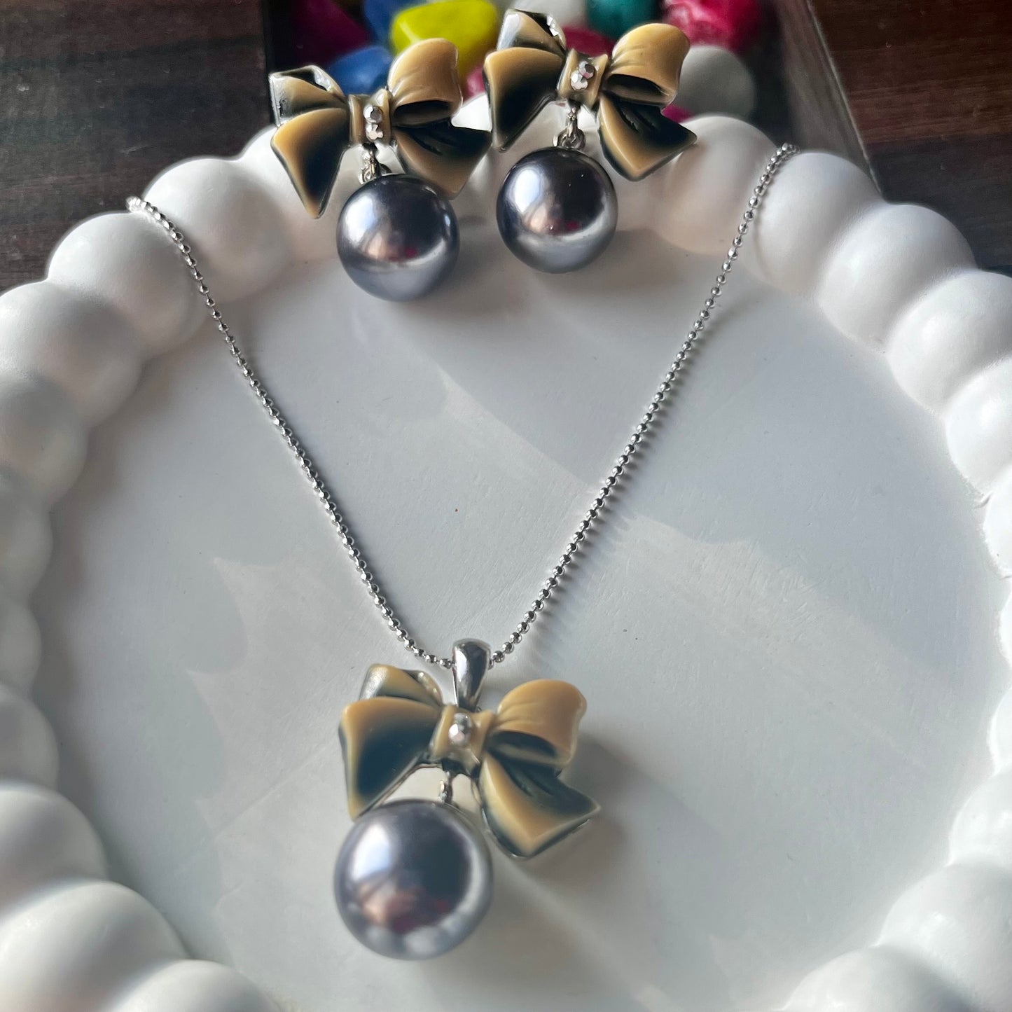 Cute Bow Pendant & Earrings Set