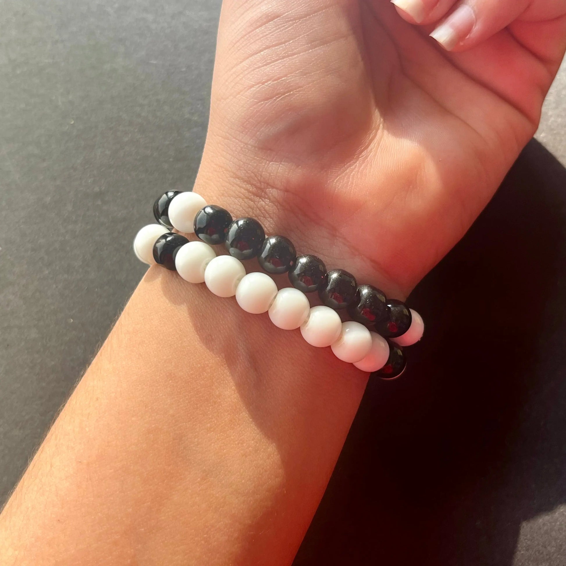 Black & White Distance Bracelets Ain Wear - Where Elegance Meets Modernity!