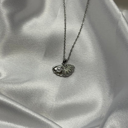 Viral Anti Tarnish Pearl Shell Necklace