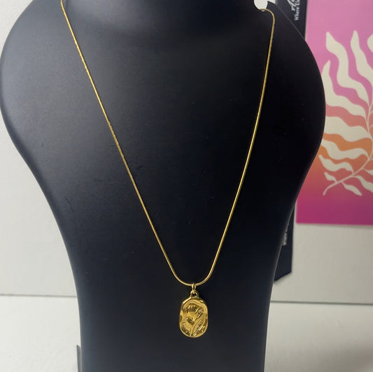 Vintage Rose Anti Tarnish Viral Necklace
