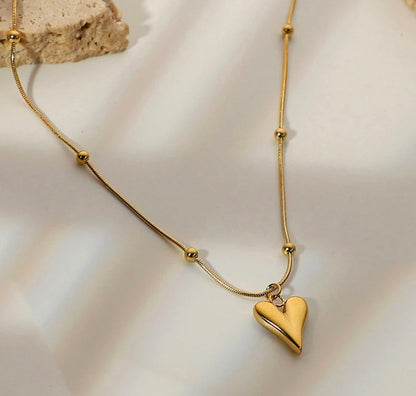 Viral Anti Tarnish Love Heart Necklace