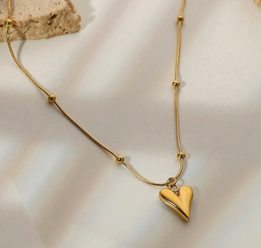Viral Anti Tarnish Love Heart Necklace