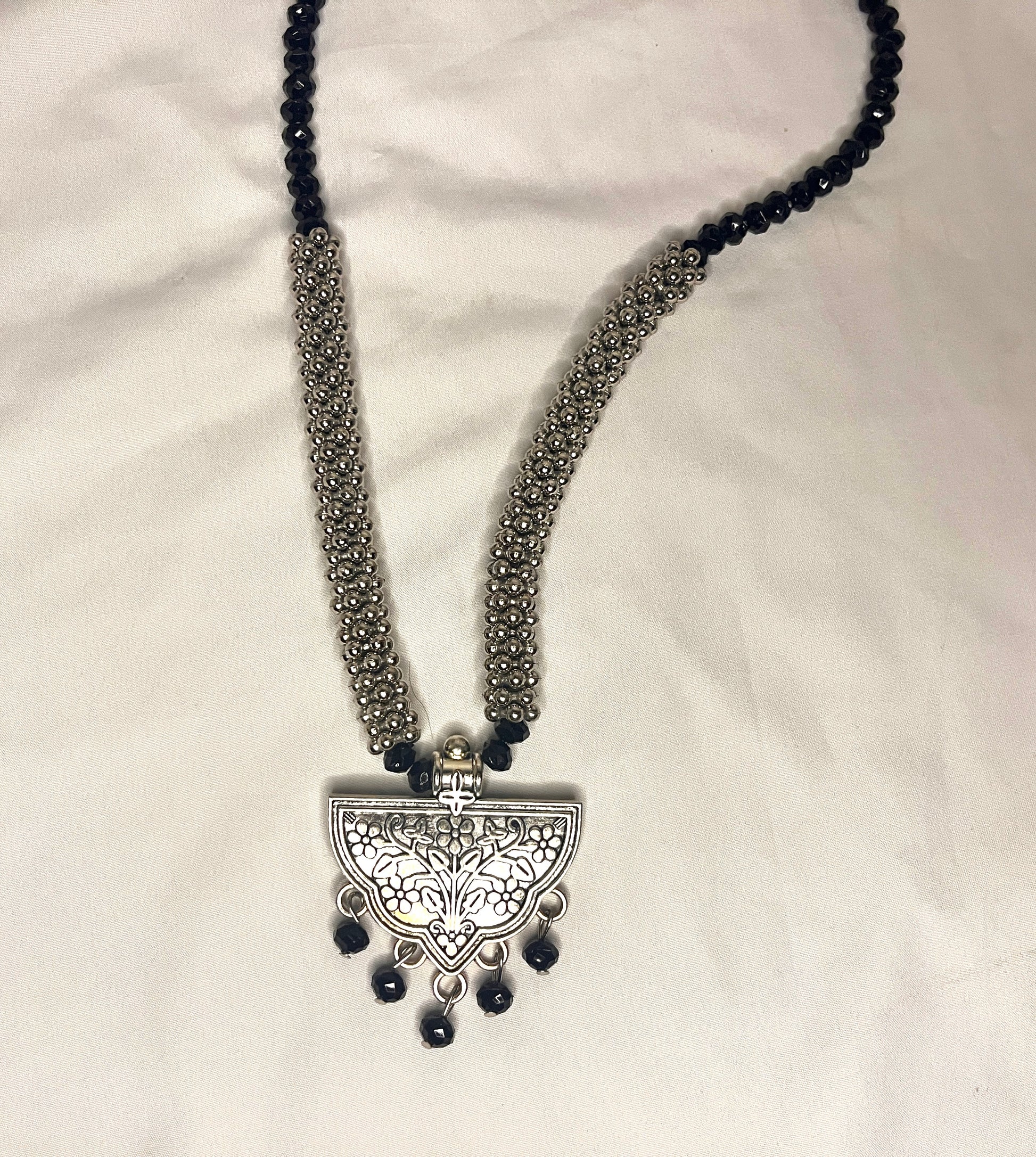 Oxidised Royal Necklace Ain Wear - Where Elegance Meets Modernity!