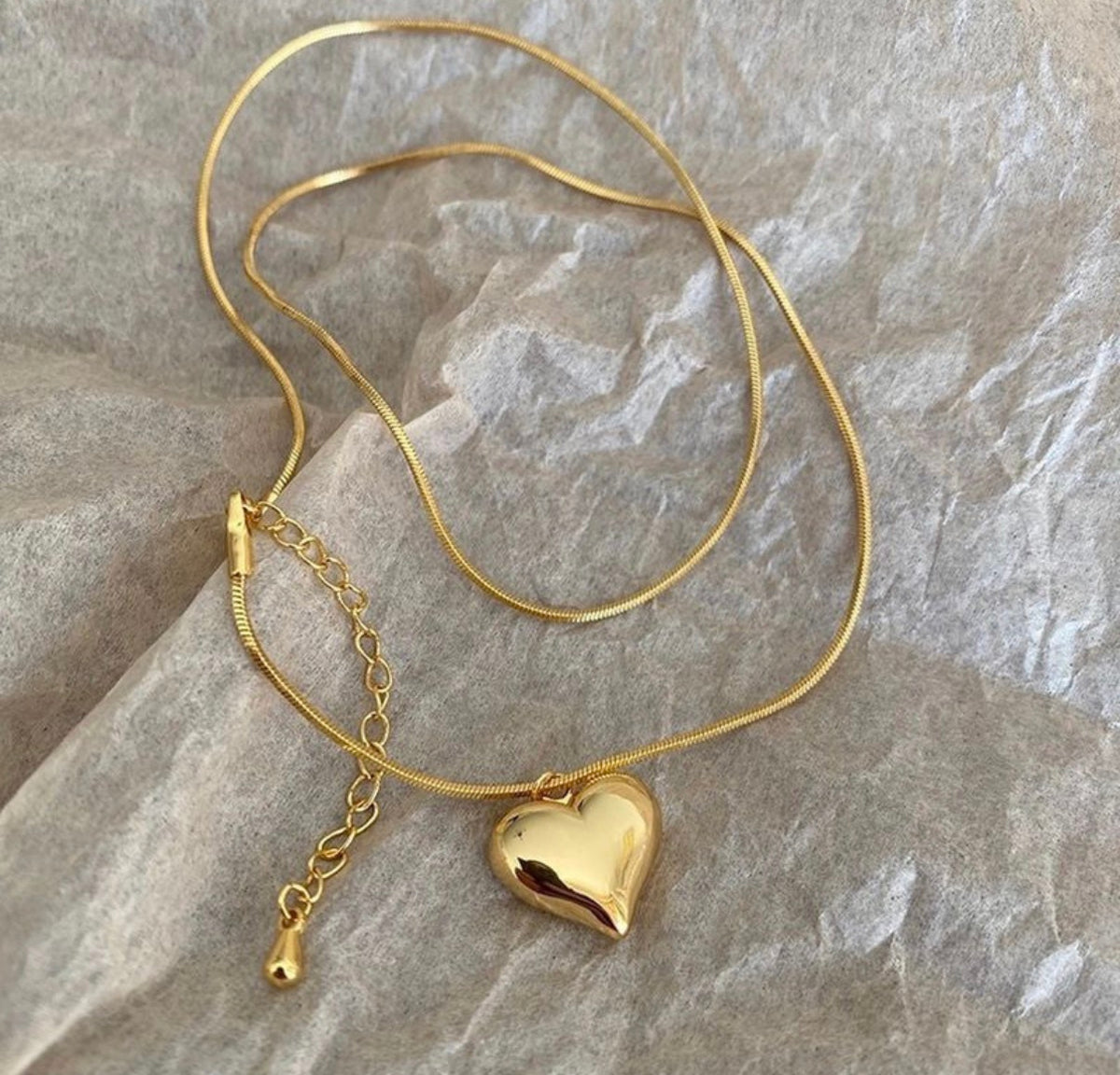 Viral Dainty Gold Heart Pendant Necklace