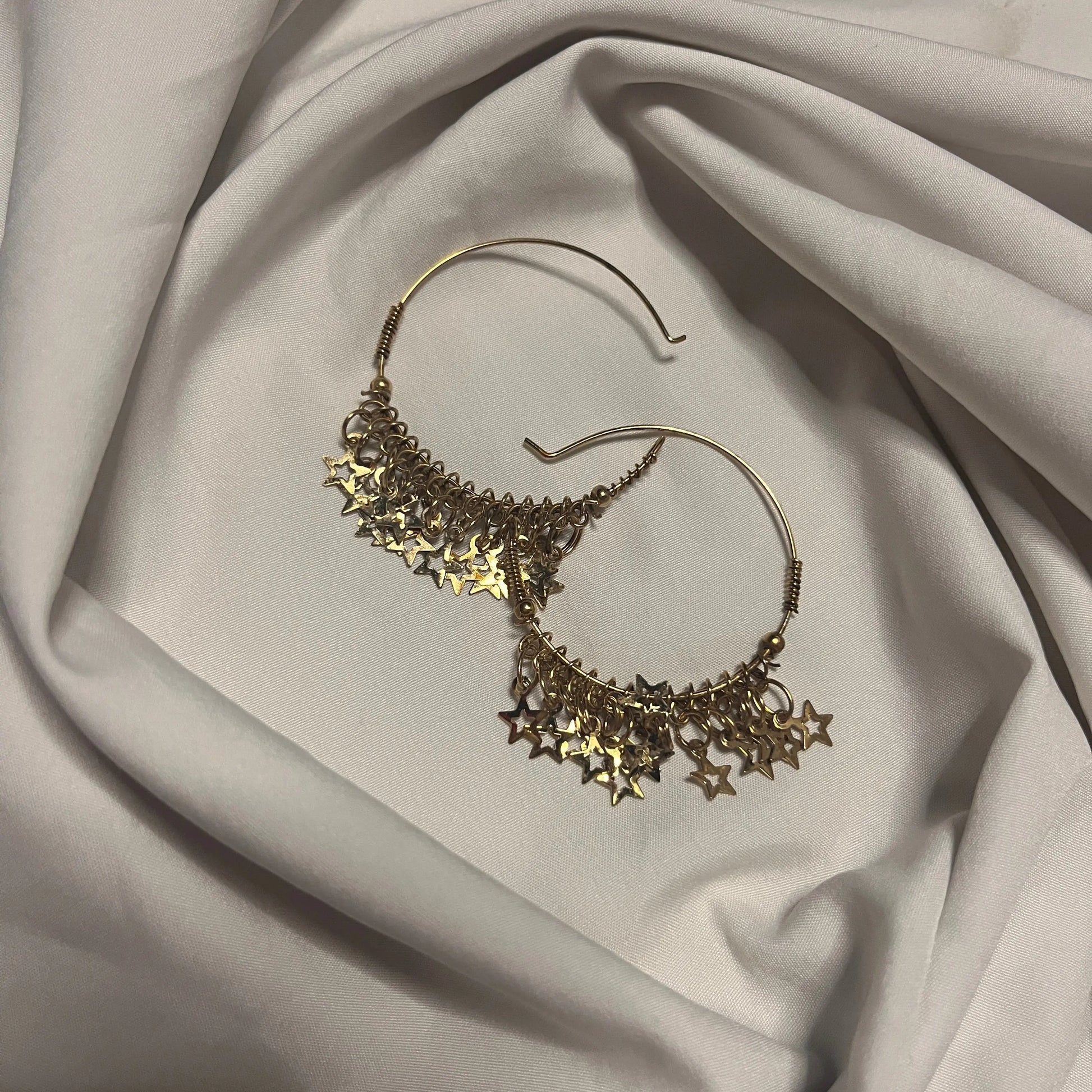 Golden Star Hoop Earrings Ain Wear - Where Elegance Meets Modernity!