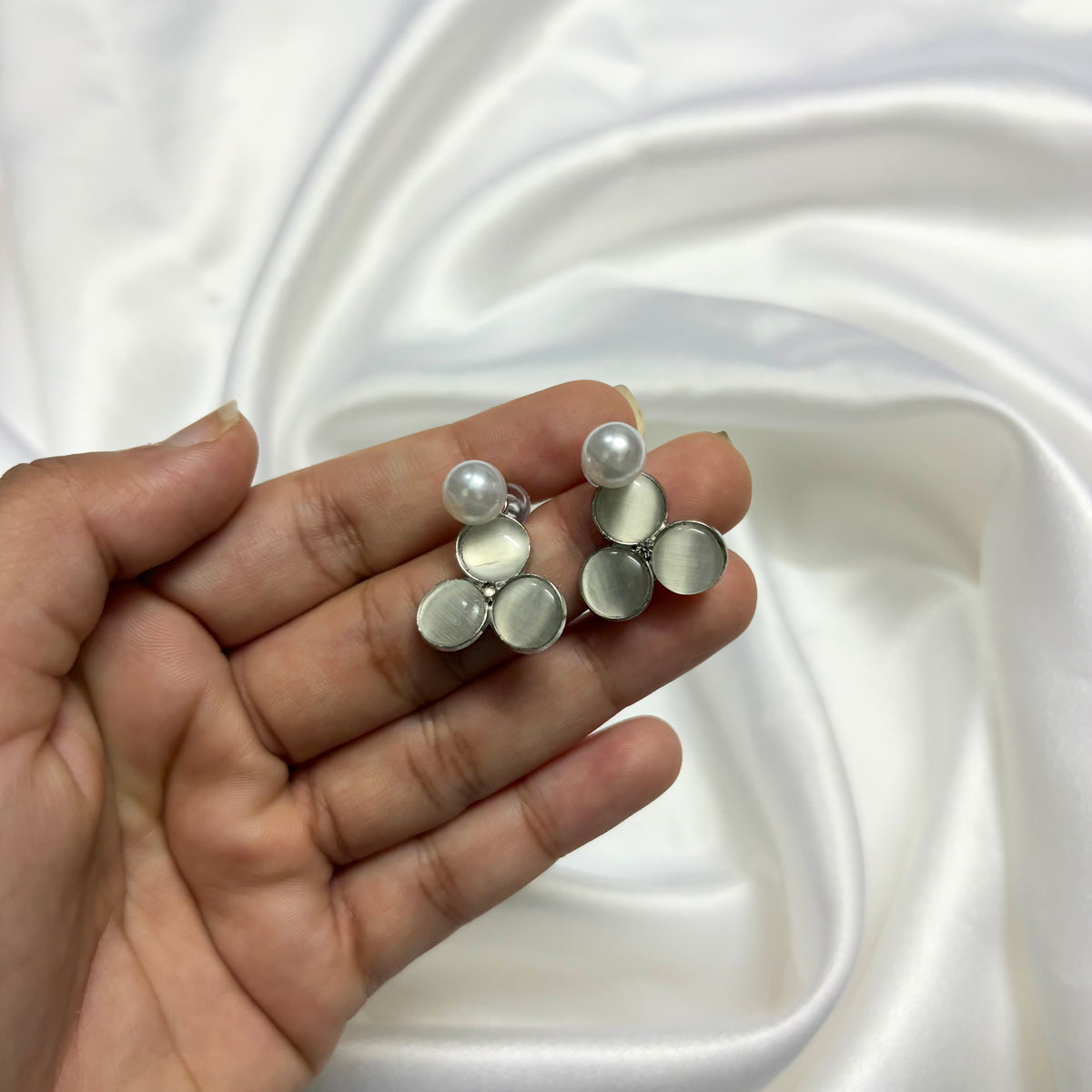 Silver-toned Dangle Korean Earring