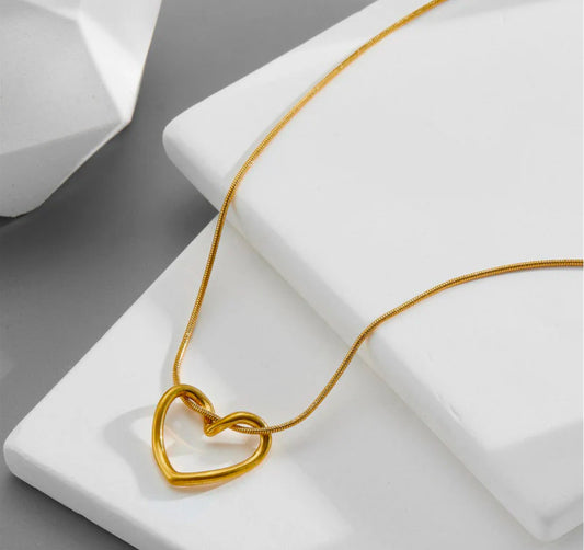 Viral Gold-Plated Anti Tarnish Heart Themed Pendant