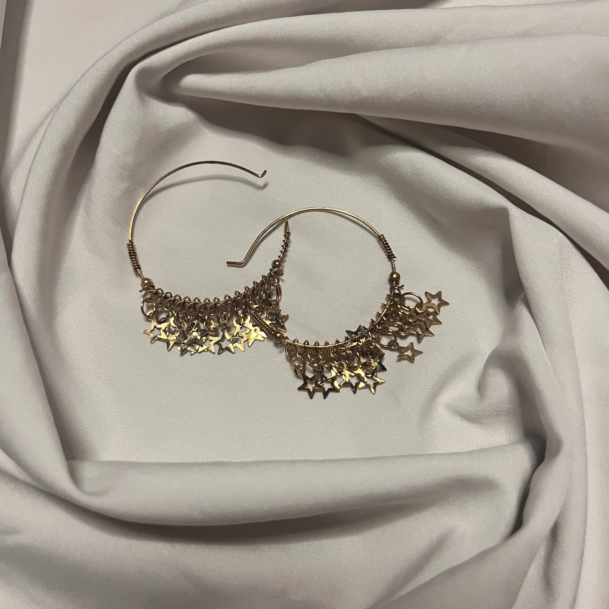 Golden Star Hoop Earrings Ain Wear - Where Elegance Meets Modernity!