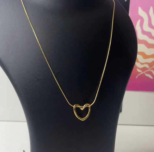 Viral Gold-Plated Anti Tarnish Heart Themed Pendant