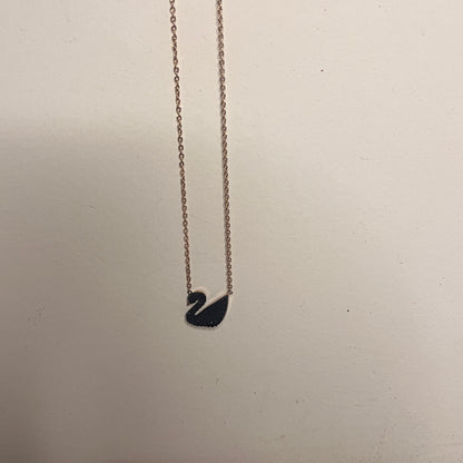 Black Swan/Duck Necklace Ain Wear