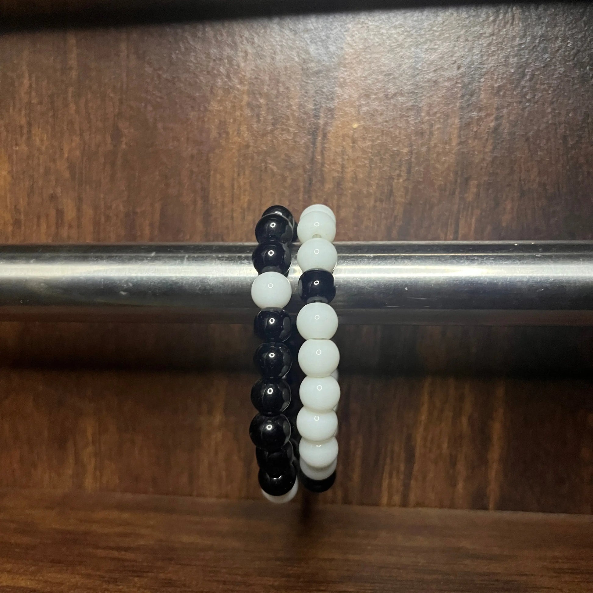 Black & White Distance Bracelets Ain Wear - Where Elegance Meets Modernity!