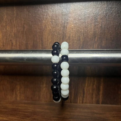 Black & White Distance Bracelets Ain Wear - Where Elegance Meets Modernity!