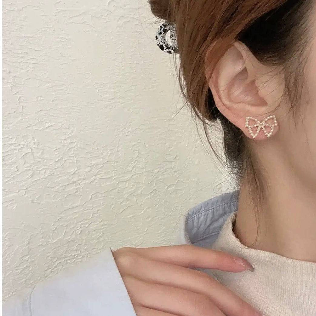 Mini Bow Earrings
