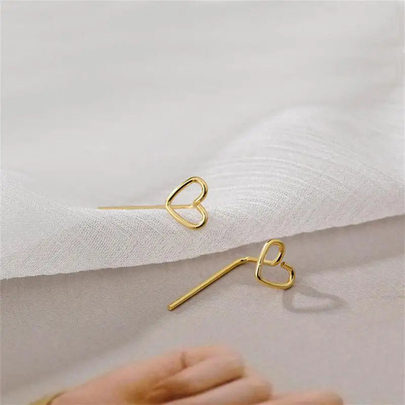 Minimal Small Heart Cute Earrings