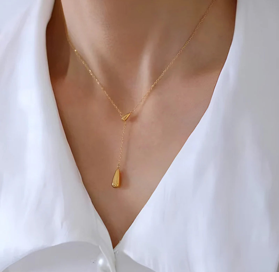 Viral Gold Plated Stainless Steel Anti Tarnish Teardrop Pendant