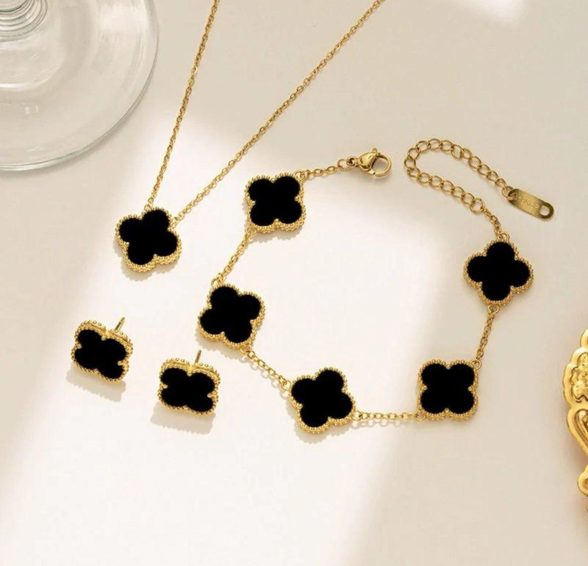 Viral Stainless Steel Gold Plated Set Of Black Anti Tarnish Clover Jewellery Set For Girls And Women