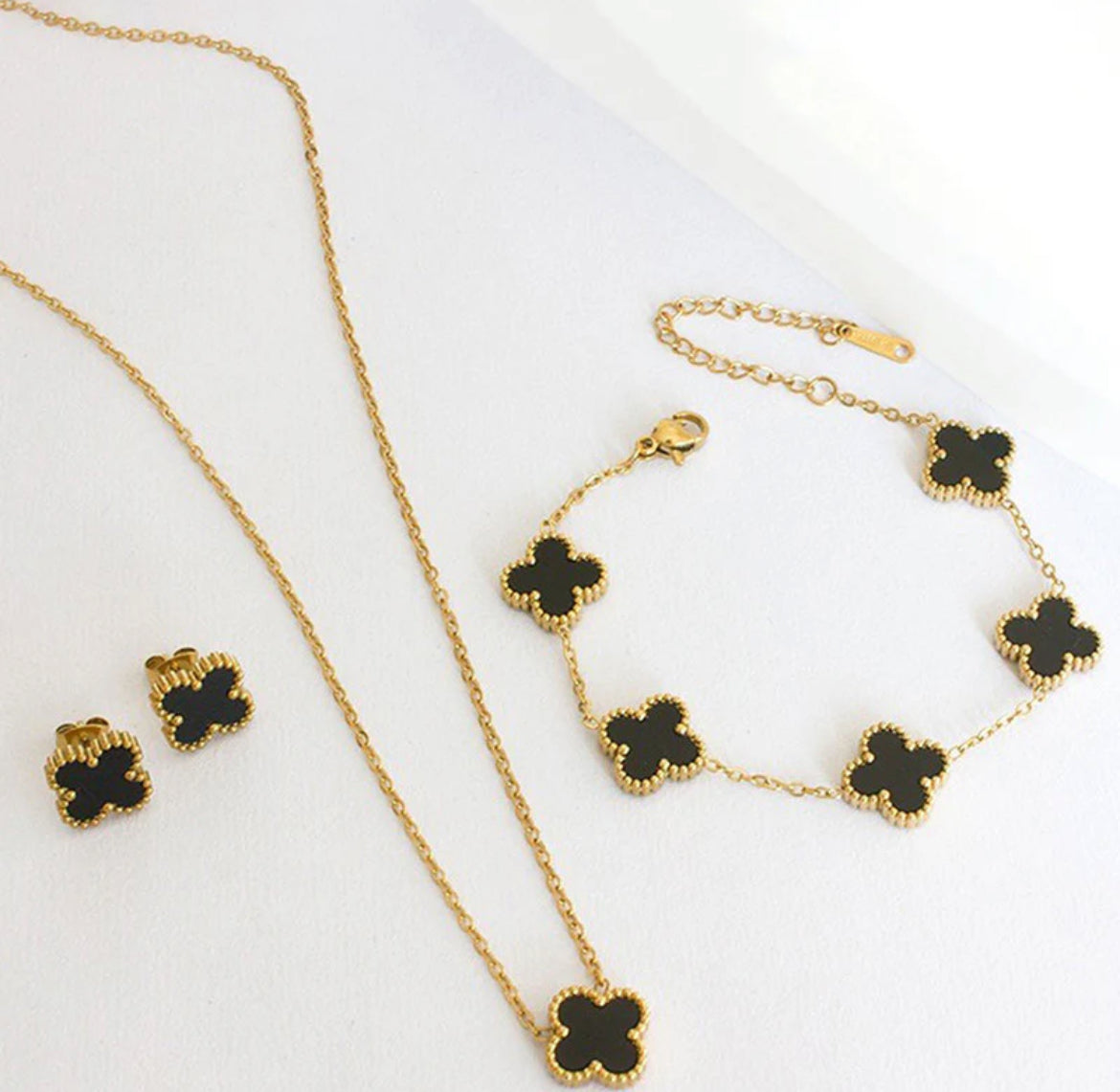 Viral Stainless Steel Gold Plated Set Of Black Anti Tarnish Clover Jewellery Set For Girls And Women