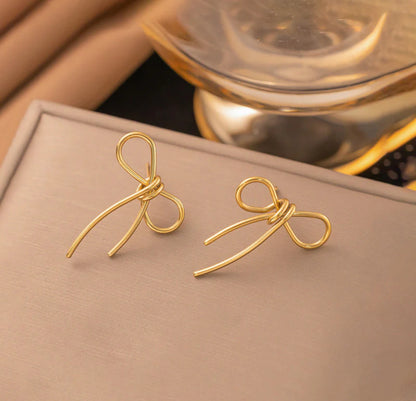 Viral Minimal Anti Tarnish Bow Earrings