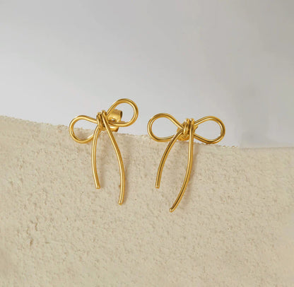 Viral Minimal Anti Tarnish Bow Earrings