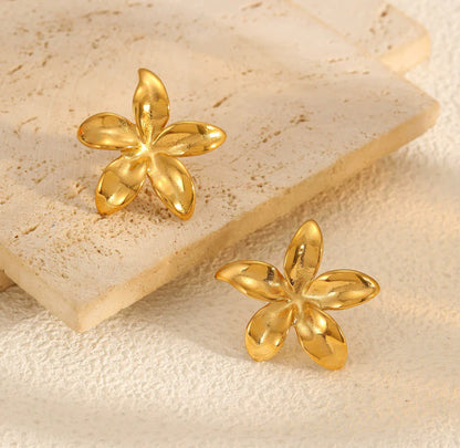 Viral Anti Tarnish Flower Earrings