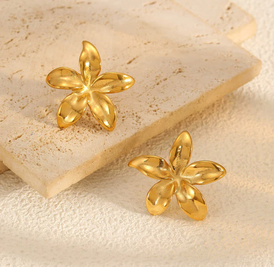 Viral Anti Tarnish Flower Earrings