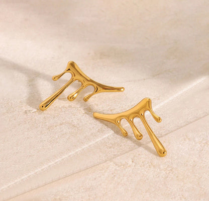 Viral Golden Anti Tarnish Water Droplet Earrings