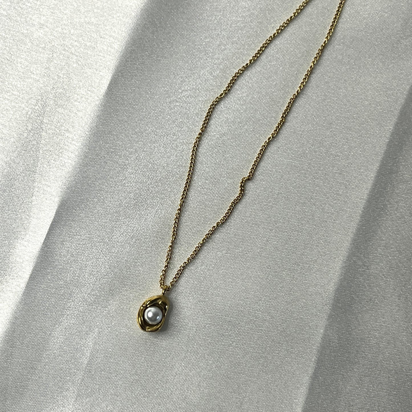 Viral Gold Plated Stainless Steel Anti Tarnish Pearl Studded Pendant