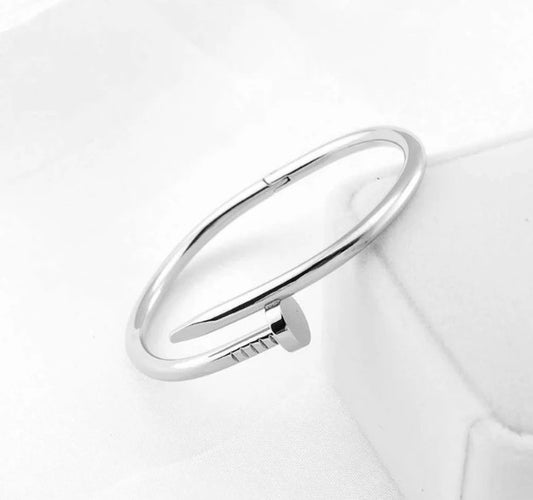 Anti Tarnish Silver Plated Stainless Steel Nail Bracelet